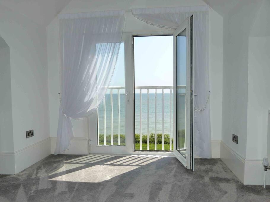 Апартаменти Amazing Sea Views And Much More…. Бродстерс Екстер'єр фото
